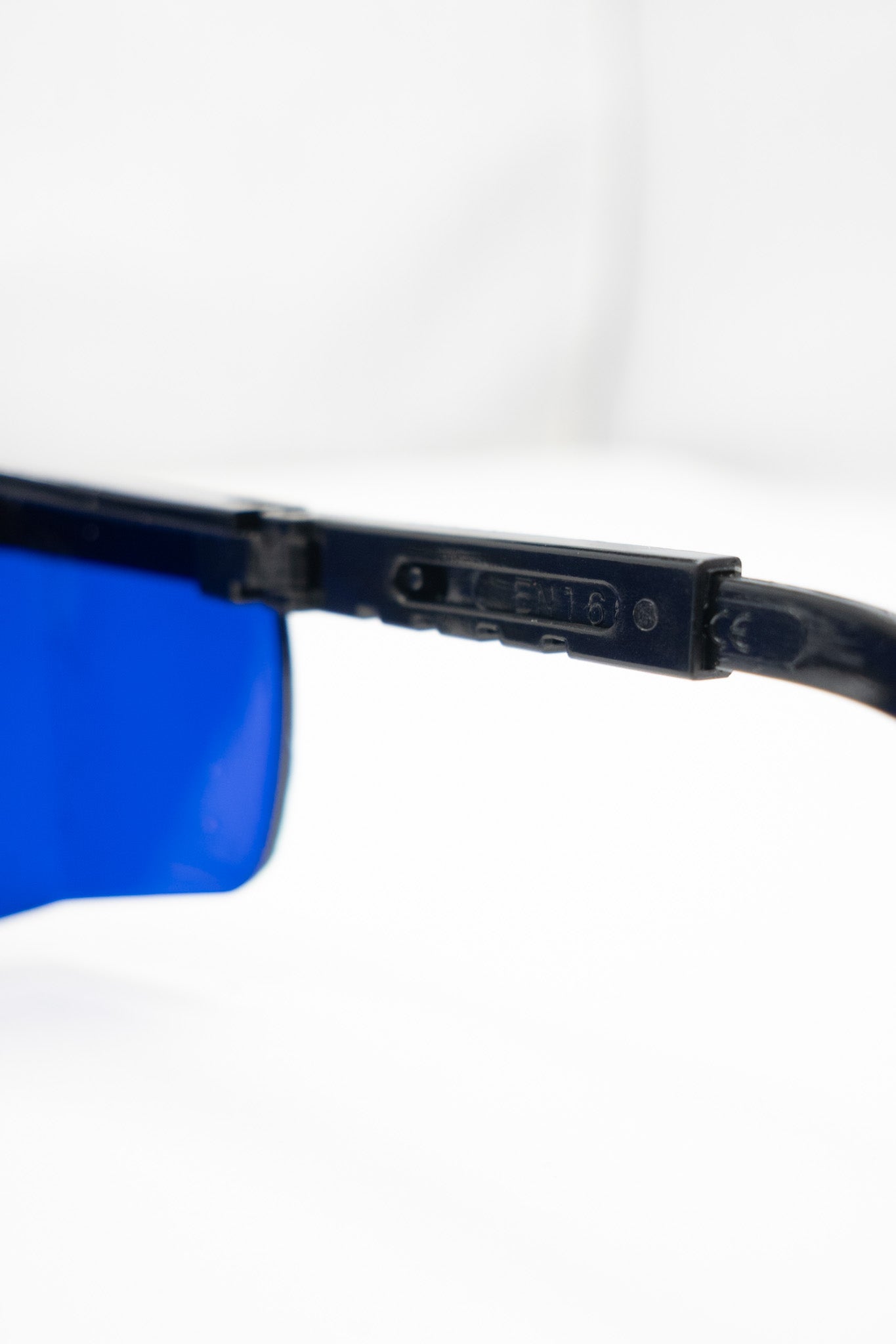 UV-Protected Safety Goggles