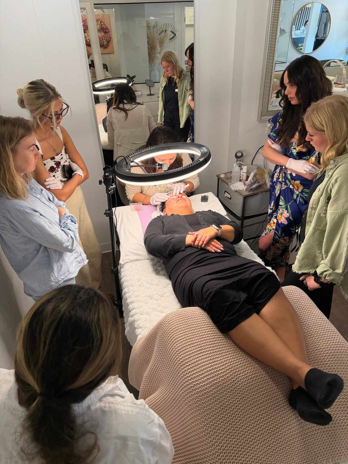 FREE LASH LIFT TRAINING- CALGARY