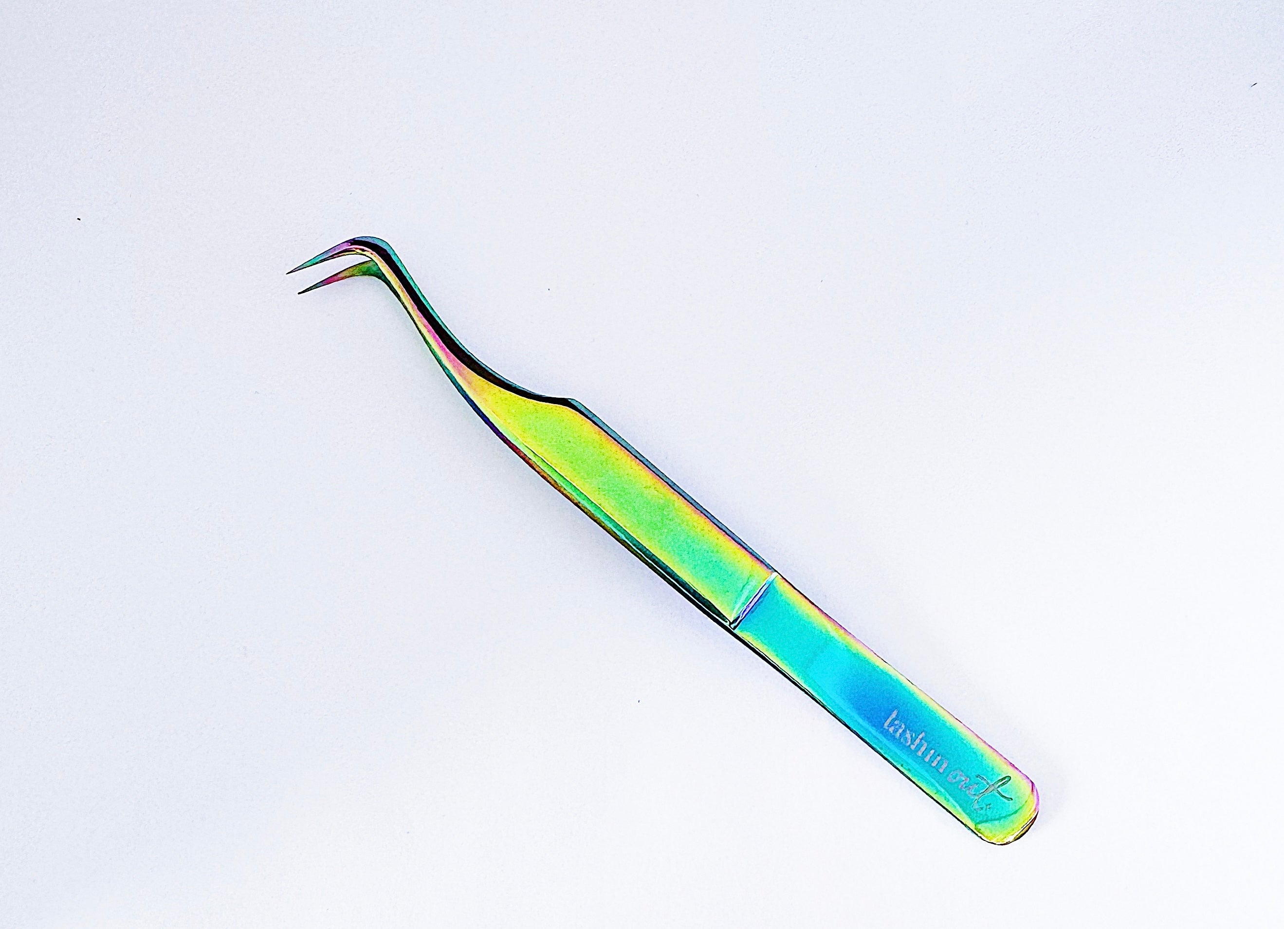 Side view of the Signature Series Precision Curve Tweezer. The curved tips are pointing down.