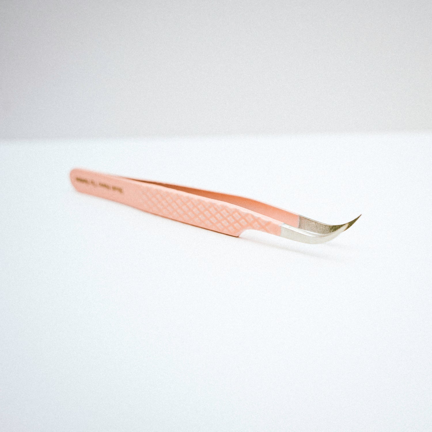Front view Nano Fiber Tip Curved Tweezers- Curved