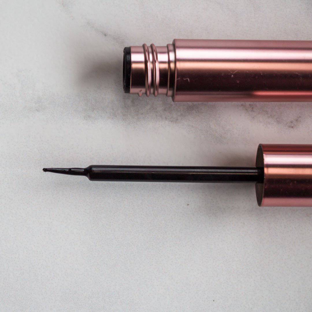 Magnetic Eyeliner - Lashin Out Shop