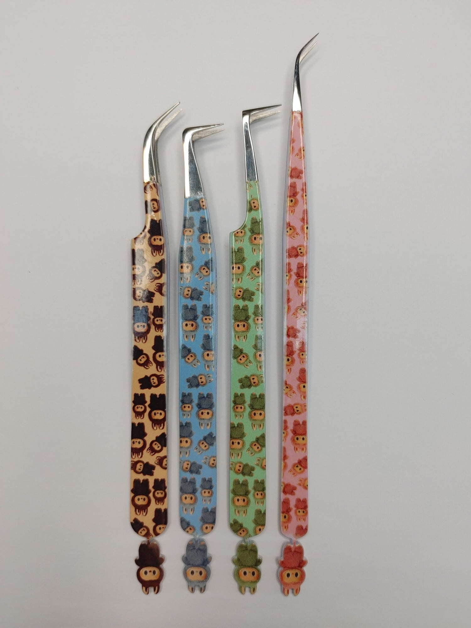 Limited Edition- Labubu Tweezers