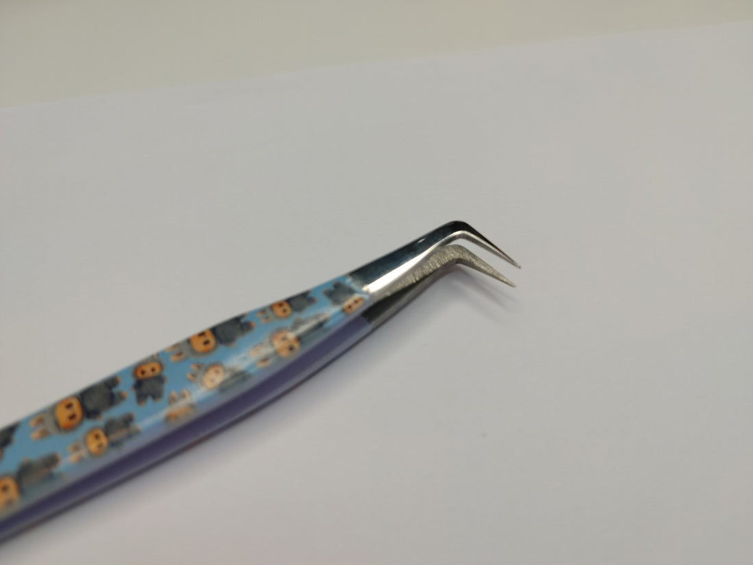 Labubub Tweezers- Essiential