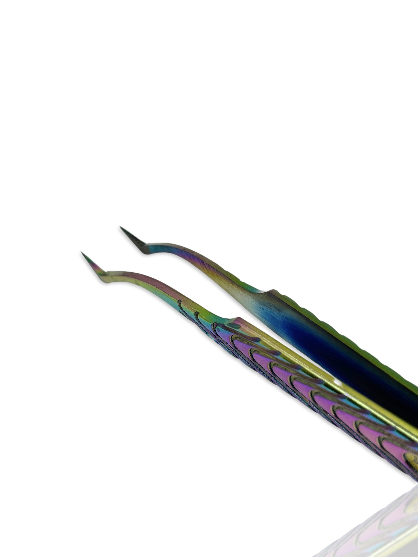 Top view of the Crane Metallic Fiber Tweezer. The arms of the tweezer are cured down and the tips are L-shaped. 