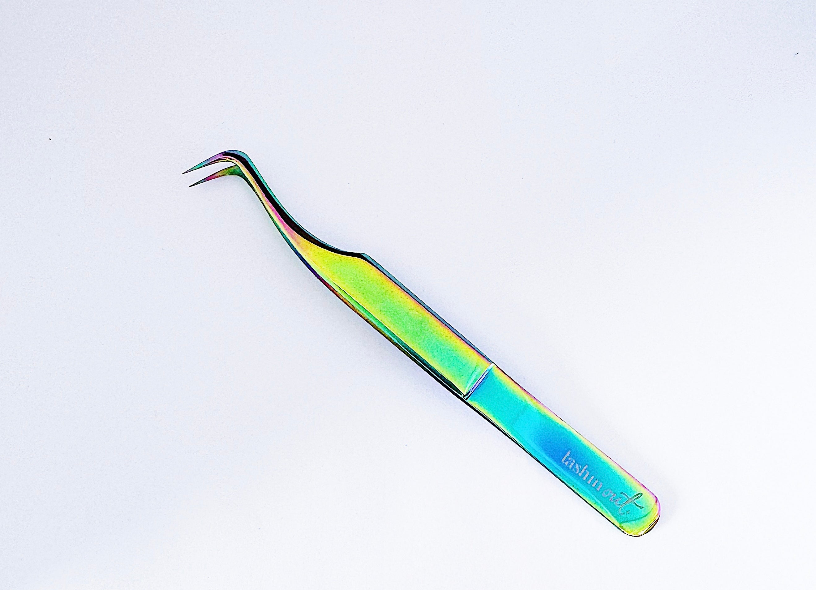 Side view of the  Signature Series Precision Curve Tweezer. The curved tips are pointing down. 