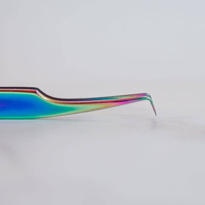 Close up view of the Signature Series Mini Mega Mermaid 90-degree Lash Tweezer