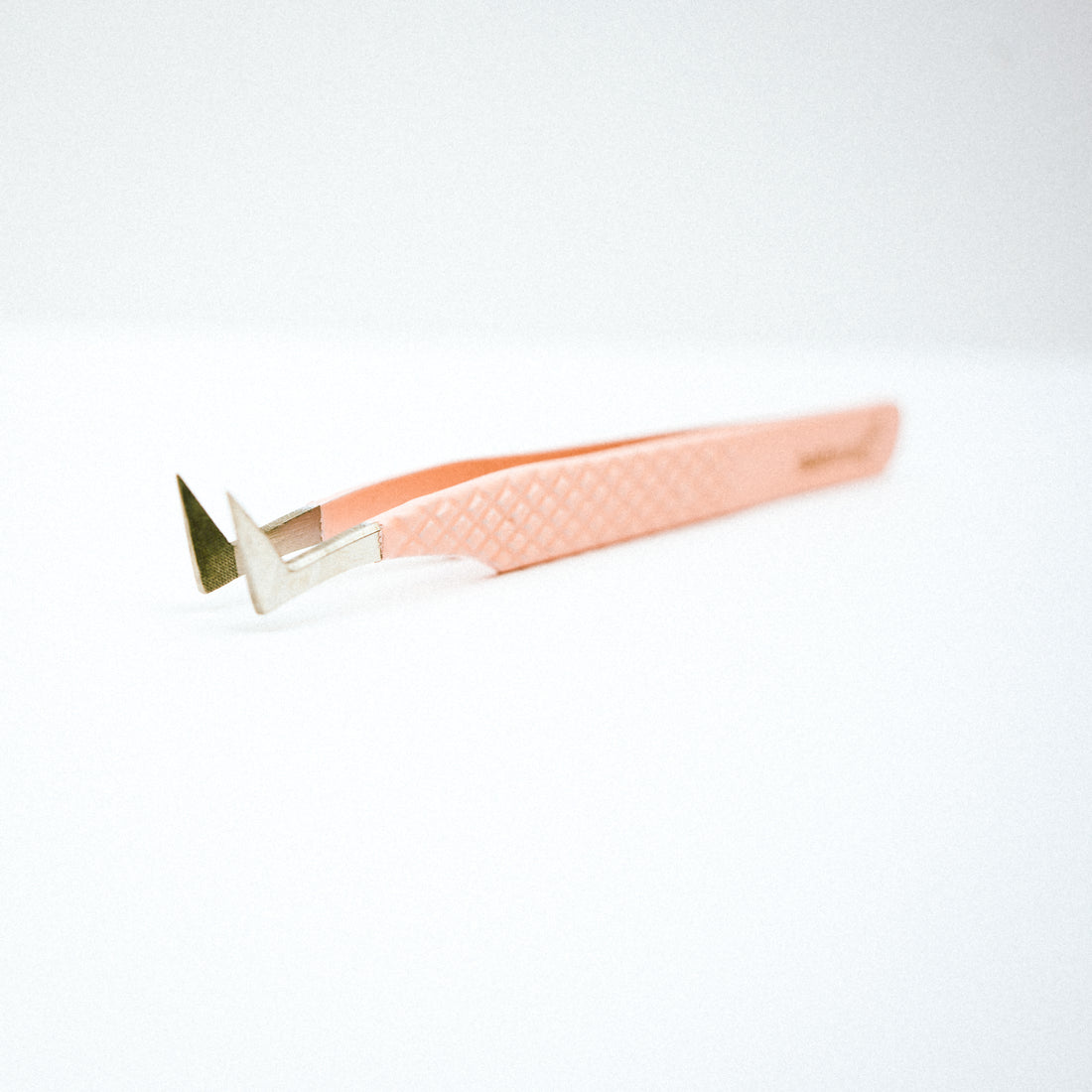 From view of the Square Foot Blush Nano Tip Lash Tweezer
